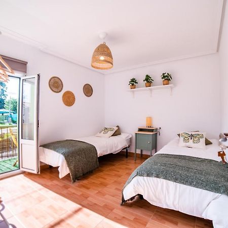 アビレス Casa Lopez Bed & Breakfast エクステリア 写真