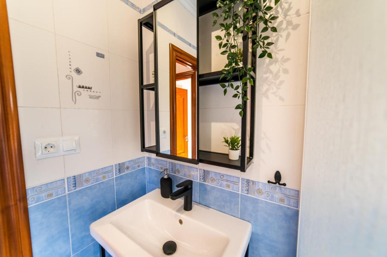 アビレス Casa Lopez Bed & Breakfast エクステリア 写真