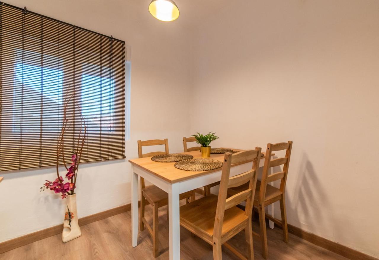 アビレス Casa Lopez Bed & Breakfast エクステリア 写真